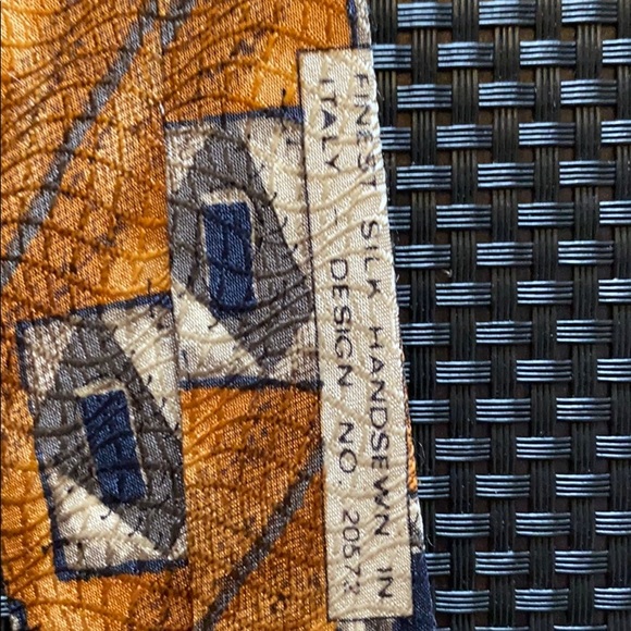 Designer Robert Talbott 100% silk tie - Picture 4 of 4